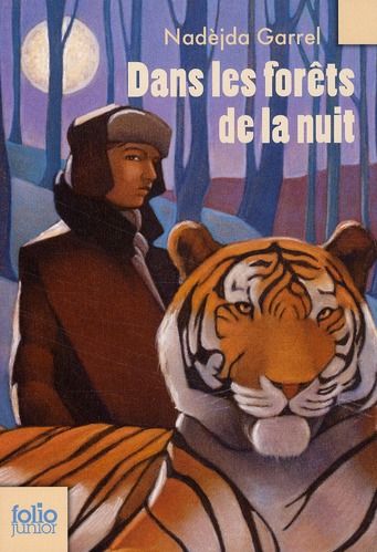 Emprunter Dans les forêts de la nuit livre