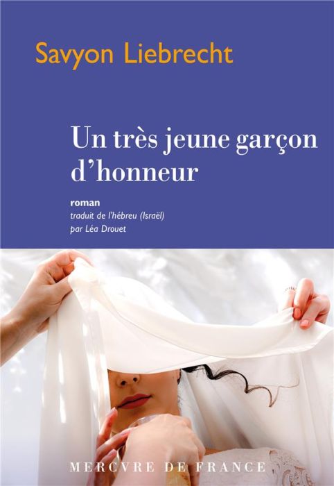 Emprunter Un très jeune garçon d’honneur livre