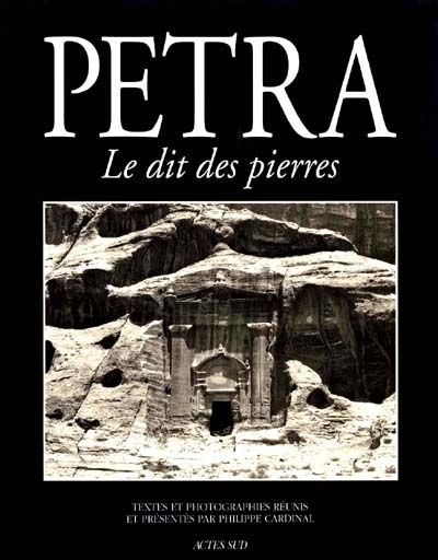 Emprunter Petra. Le dit des pierres livre