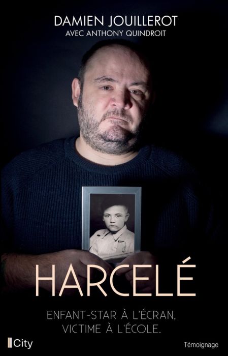 Emprunter Harcelé livre