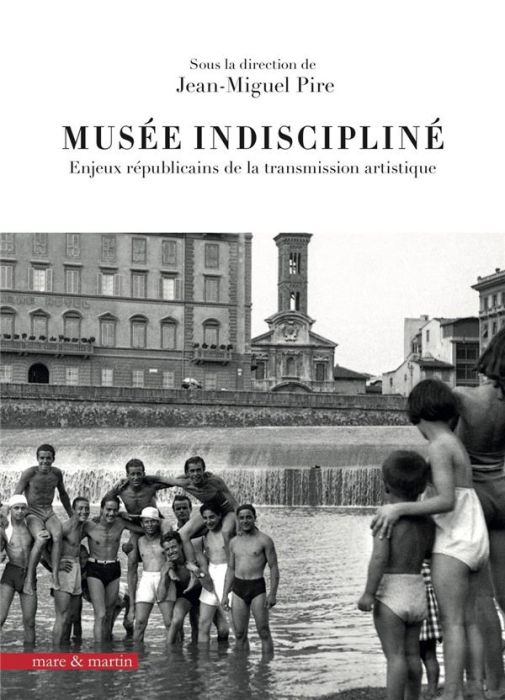 Emprunter Musée indiscipliné. Enjeux républicains de la transmission artistique livre